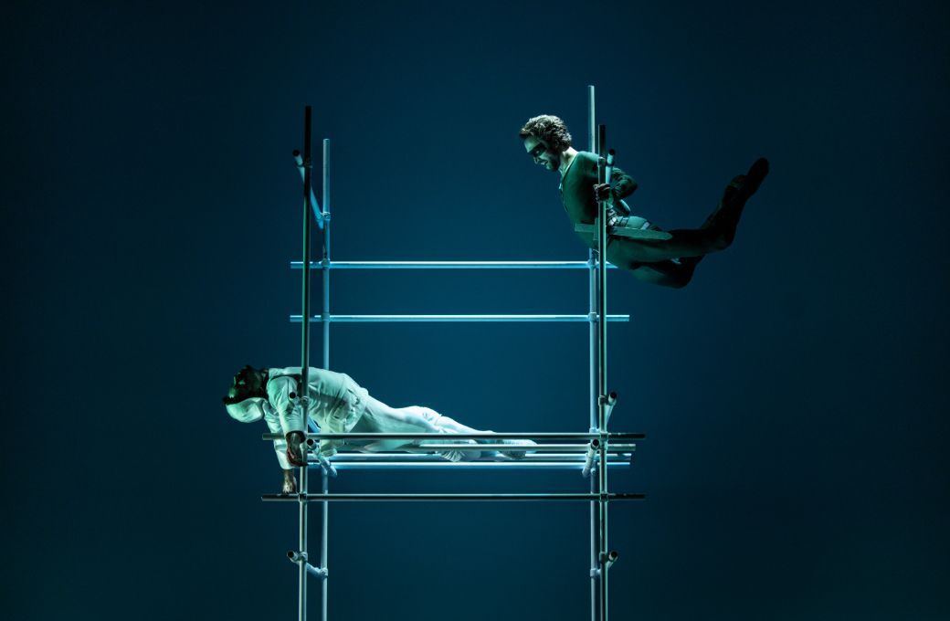 Marcelino Sambé as Pierrot and Matthew Ball as Brighella in Glen Tetley's <i>Pierrot Lunaire</i> © Camilla Nervi