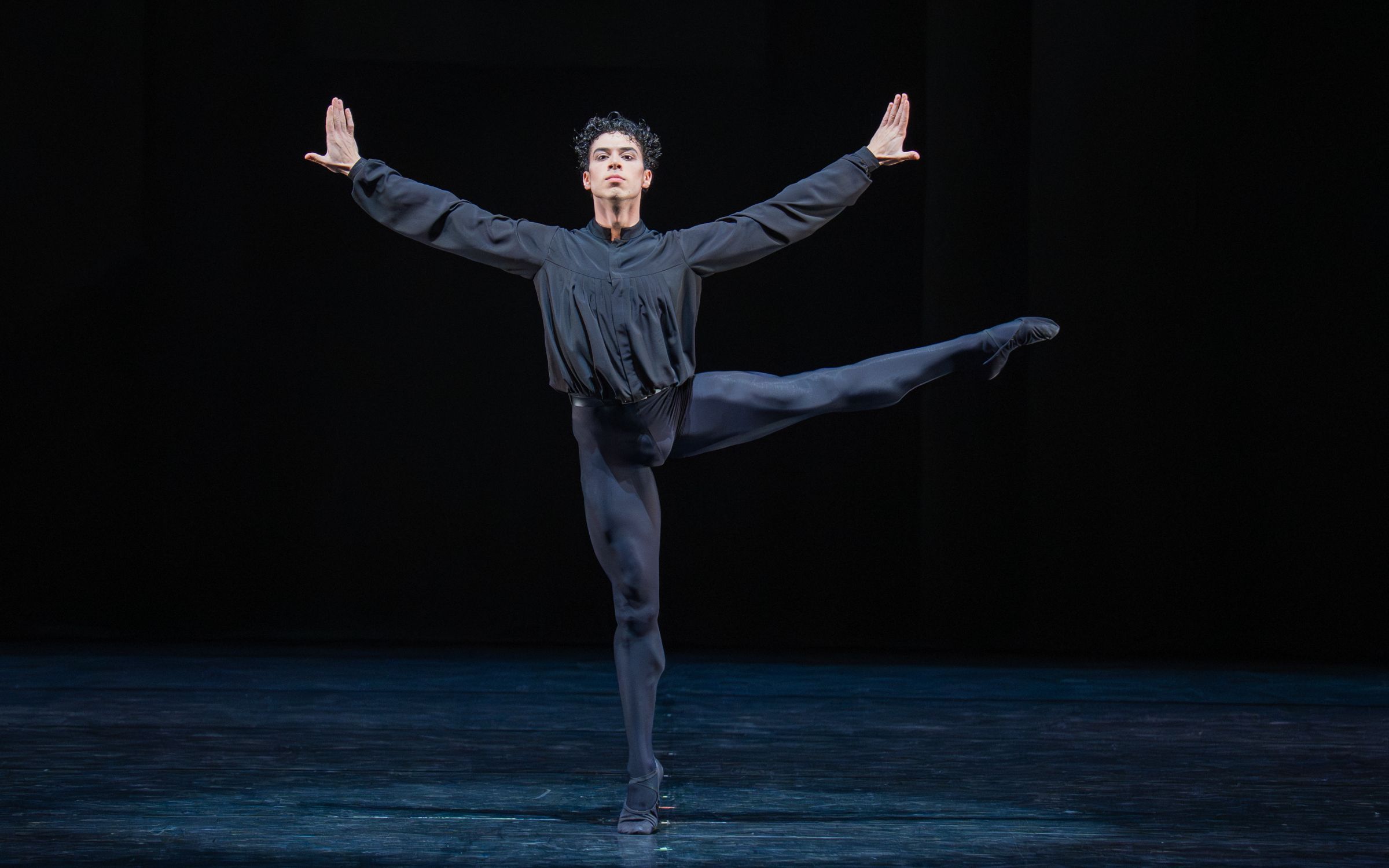 Timothy van Poucke in Hans van Manen's <i>5 Tangos</i> © Altin Kaftira