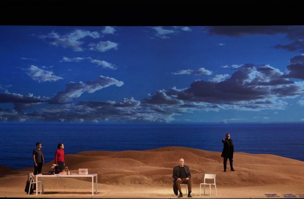 Escena de <i>Enemigo del pueblo</i> en el Teatro Real &copy; Javier del Real | Teatro Real