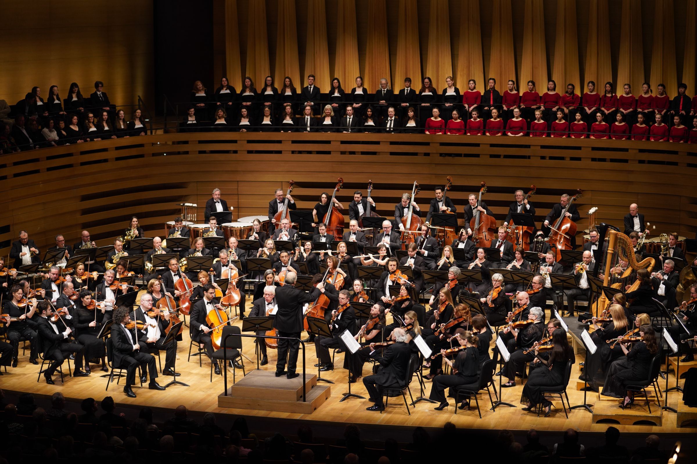 The Budapest Festival Orchestra, Toronto Mendelssohn Choir and Toronto Children's Chorus &copy; Róbert Zentai