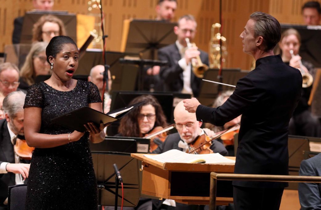 Nardus Williams and Alexander Shelley &copy; Mark Stedman