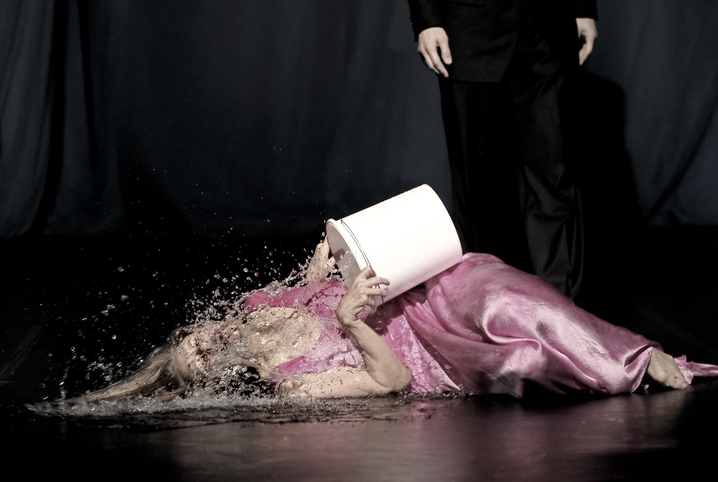 <i>Sweet Mambo</i> by Pina Bausch for Tanztheater Wuppertal © Oliver Look