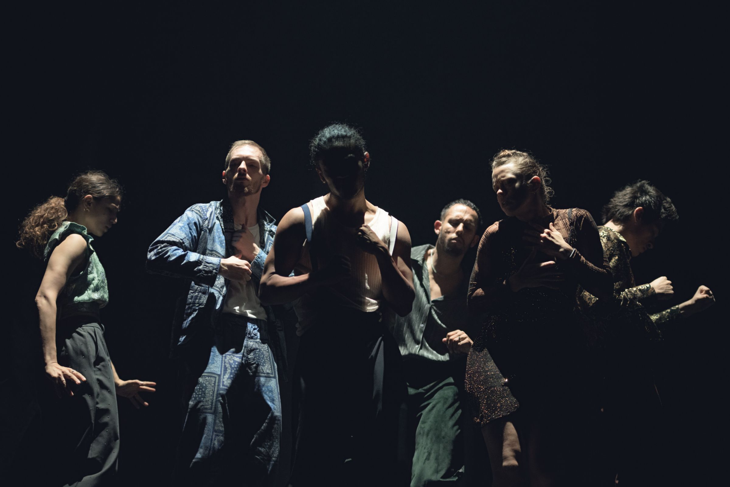 Hofesh Shechter Company in <i>Theatre of Dreams</i> &copy; Tom Visser