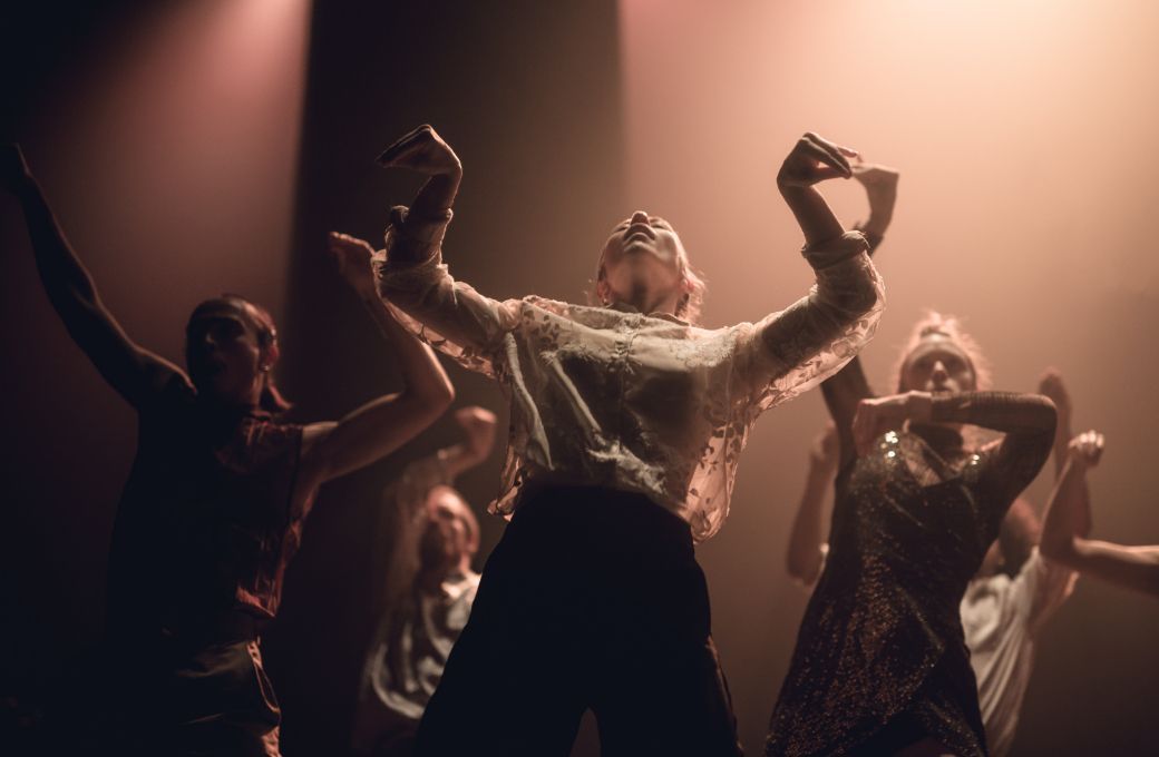 Hofesh Shechter Company in <i>Theatre of Dreams</i> &copy; Tom Visser