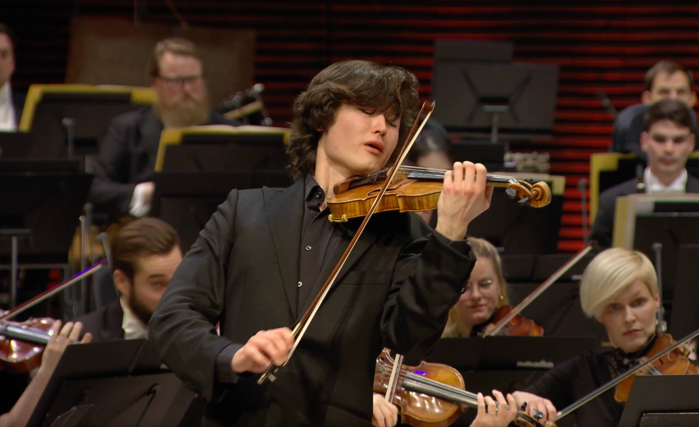 Daniel Lozakovich and the Helsinki Philharmonic Orchestra © Helsinki Philharmonic Orchestra