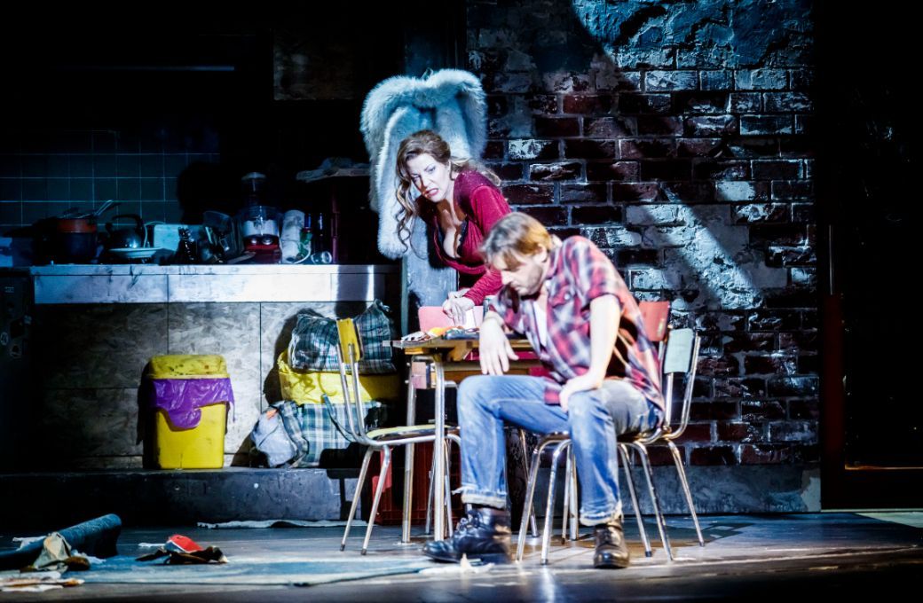 Lise Lindstrom (The Dyer's Wife) and Lauri Vasar (Barak) © Krzysztof Bieliński