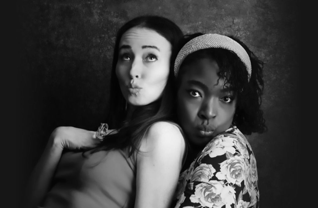 Fleur Barron (à gauche) et Axelle Fanyo (à droite) © Eduardus Lee