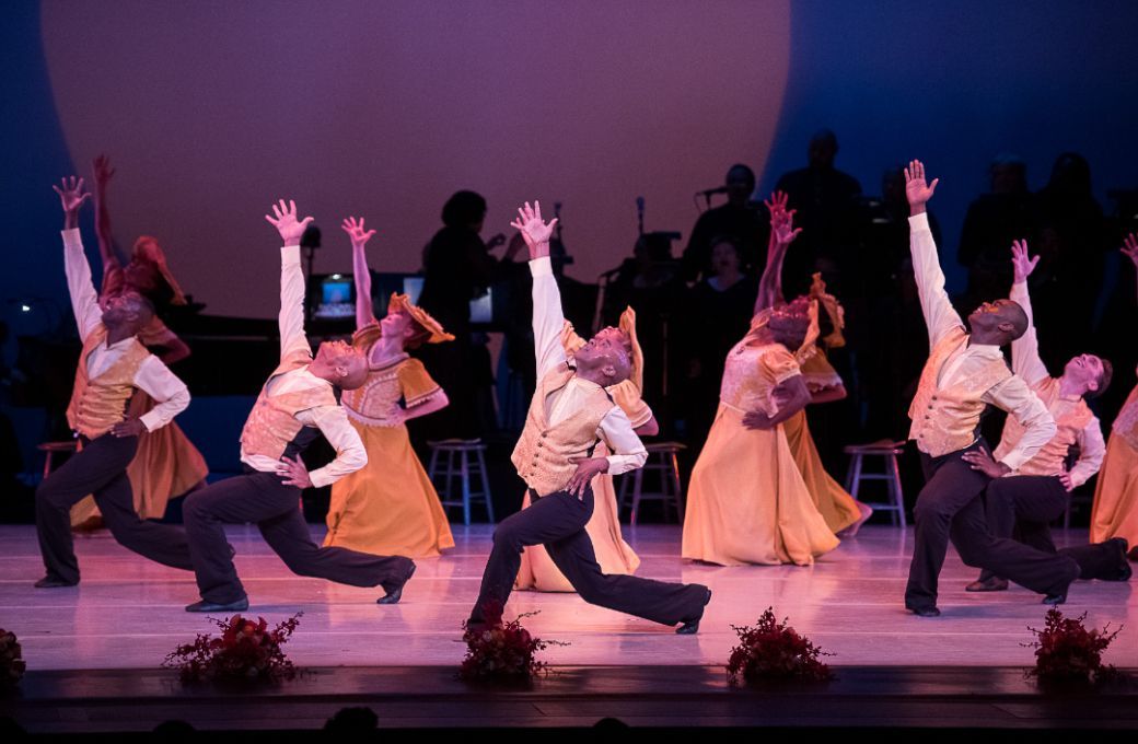 Alvin Ailey American Dance Theater in Alvin Ailey's <i>Revelations</i> © Christopher Duggan