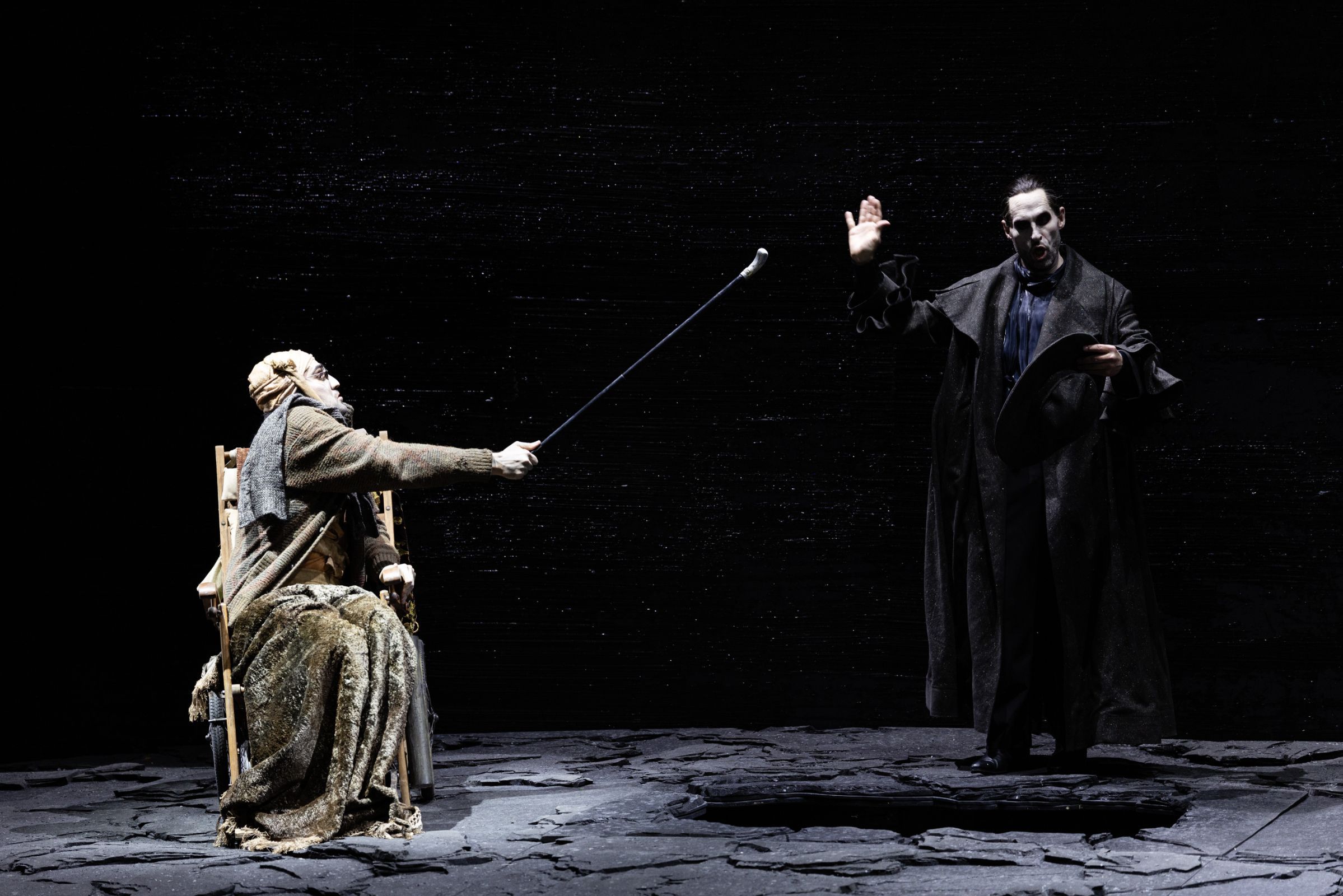 Jonathan Tetelman (Faust) und Kyle Ketelsen (Méphistophélès) &copy; Geoffroy Schied