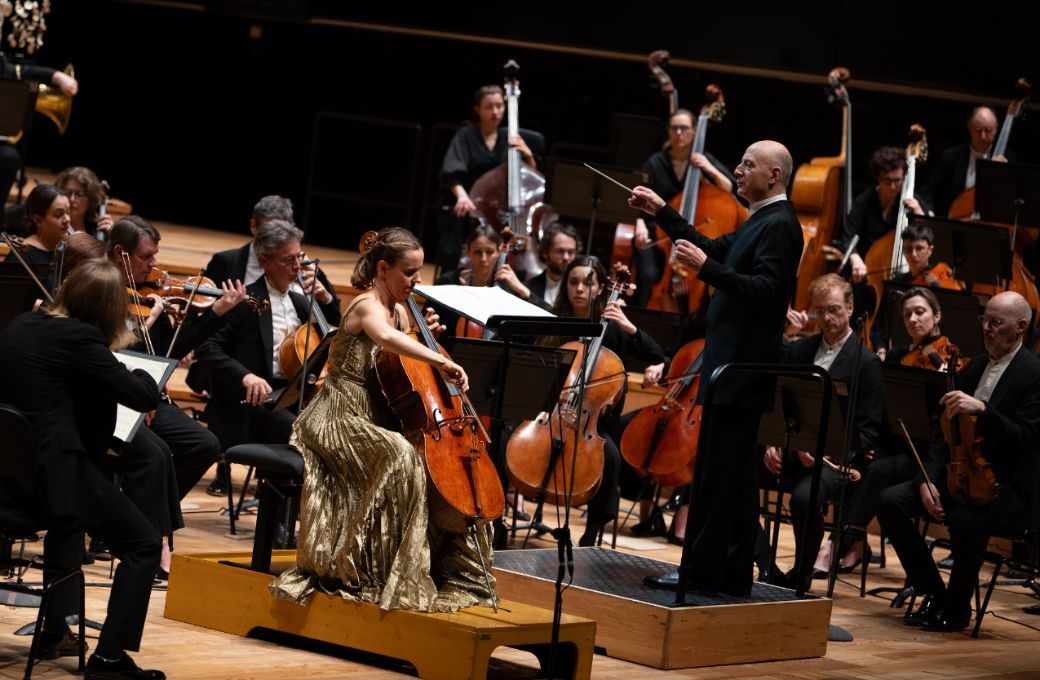 Sol Gabetta et l'Orchestre de Paris sous la direction de Paavo J&auml;rvi &copy; Cordula Treml