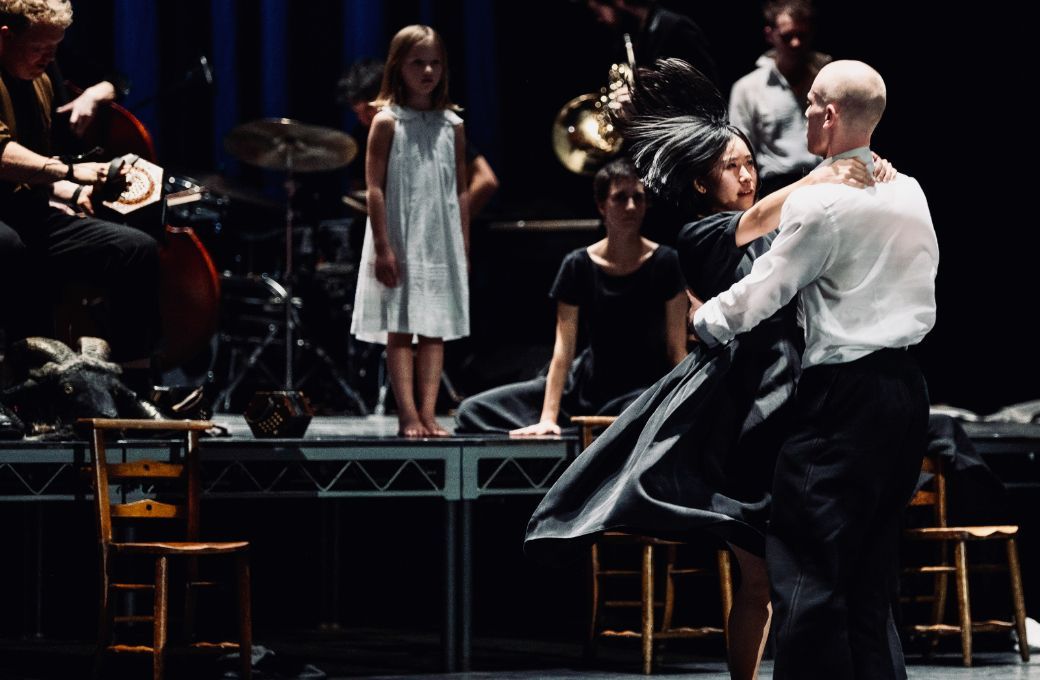Michael Keegan-Dolan's <i>M&aacute;m</i> for Teaċ Daṁsa &copy; David Gray
