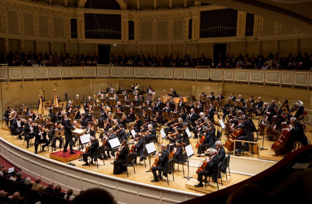 Klaus Mäkelä conducts the Chicago Symphony Orchestra © Todd Rosenberg Photography