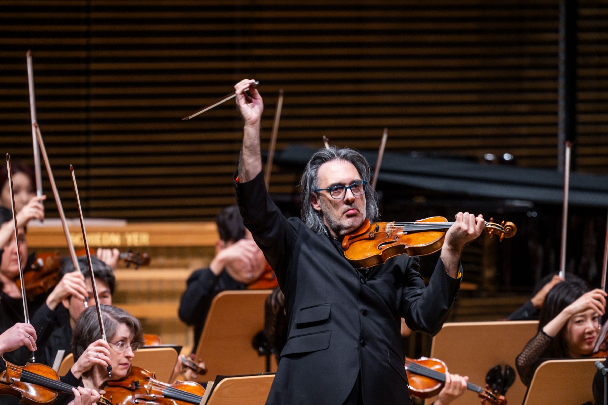 Leonidas Kavakos with the New York Philharmonic &copy; Chris Lee