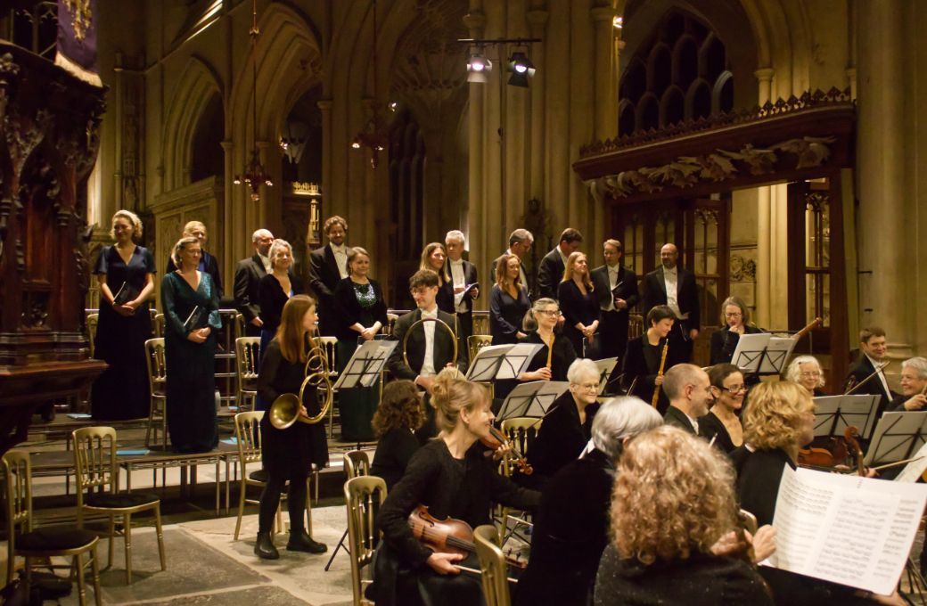 The Sixteen Choir and Orchestra in Bath Abbey &copy; Angharad Harris