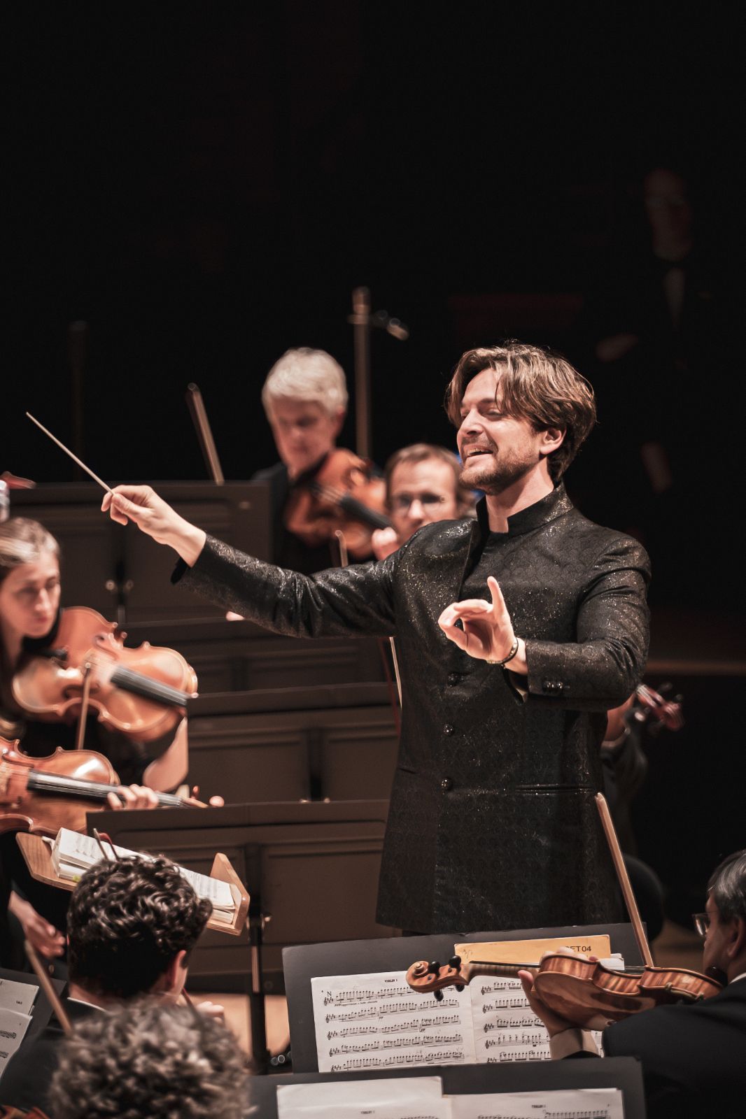 Michele Spotti dirige l'Orchestre National du Capitole de Toulouse à la Halle aux grains &copy; Romain Alcaraz