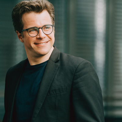 &copy; Marian Lenhard