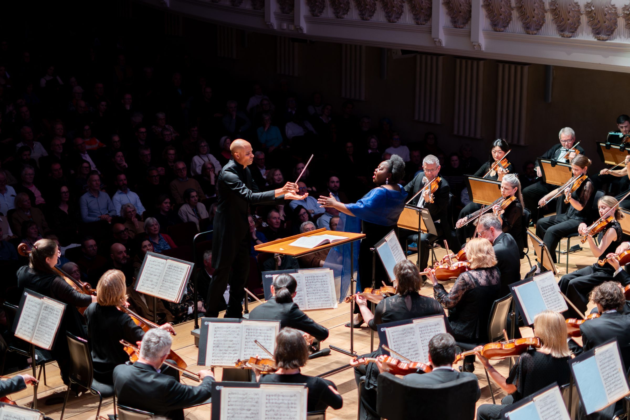 Kevin John Edusei, Masabane Cecilia Rangwanasha and the Royal Philharmonic Orchestra &copy; Jasmine Waterfield | RPO