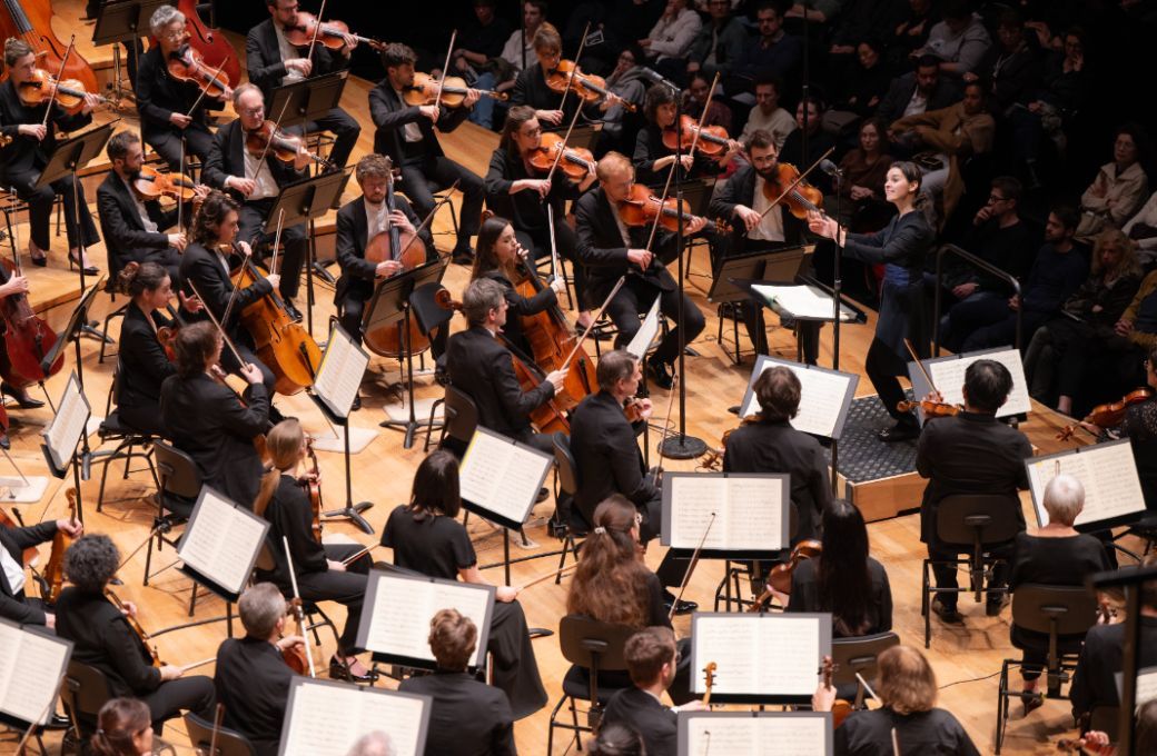 Oksana Lyniv &agrave; la t&ecirc;te de l'Orchestre de Paris &copy; William Beaucardet