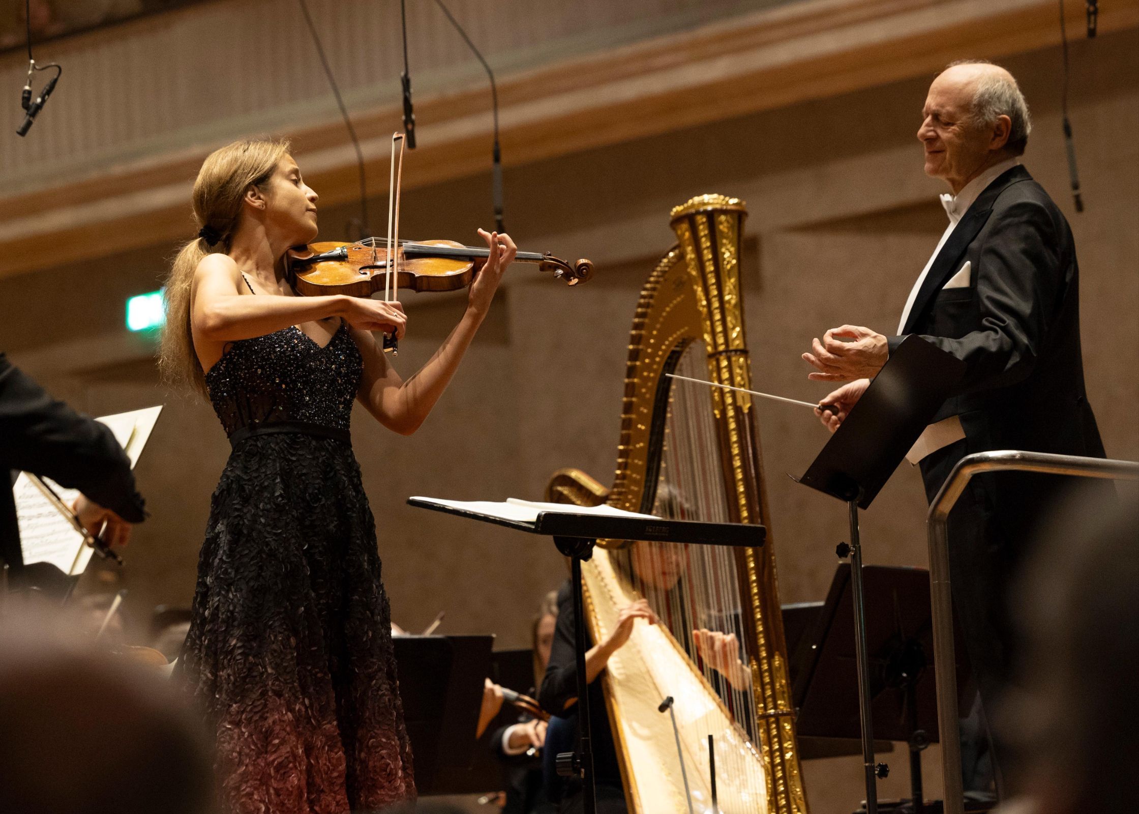 Vilde Frang und Iván Fischer mit dem BRSO © BR | Astrid Ackermann