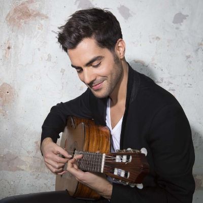 &copy; Andy Earl Mercury Classics