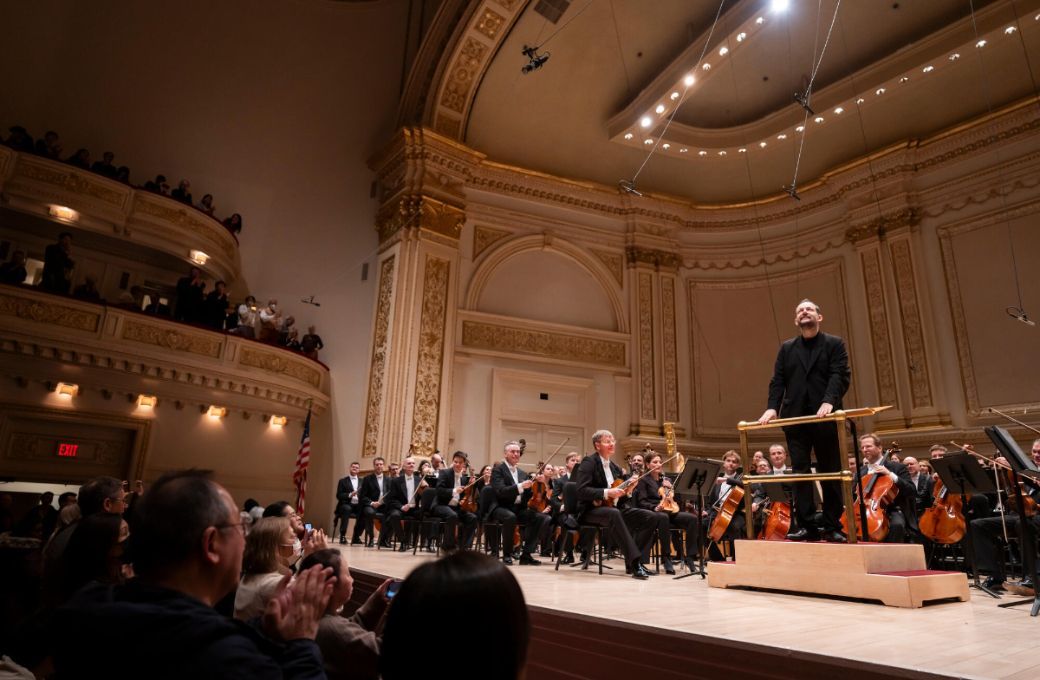 Andris Nelsons and the Vienna Philharmonic in Carnegie Hall © Chris Lee