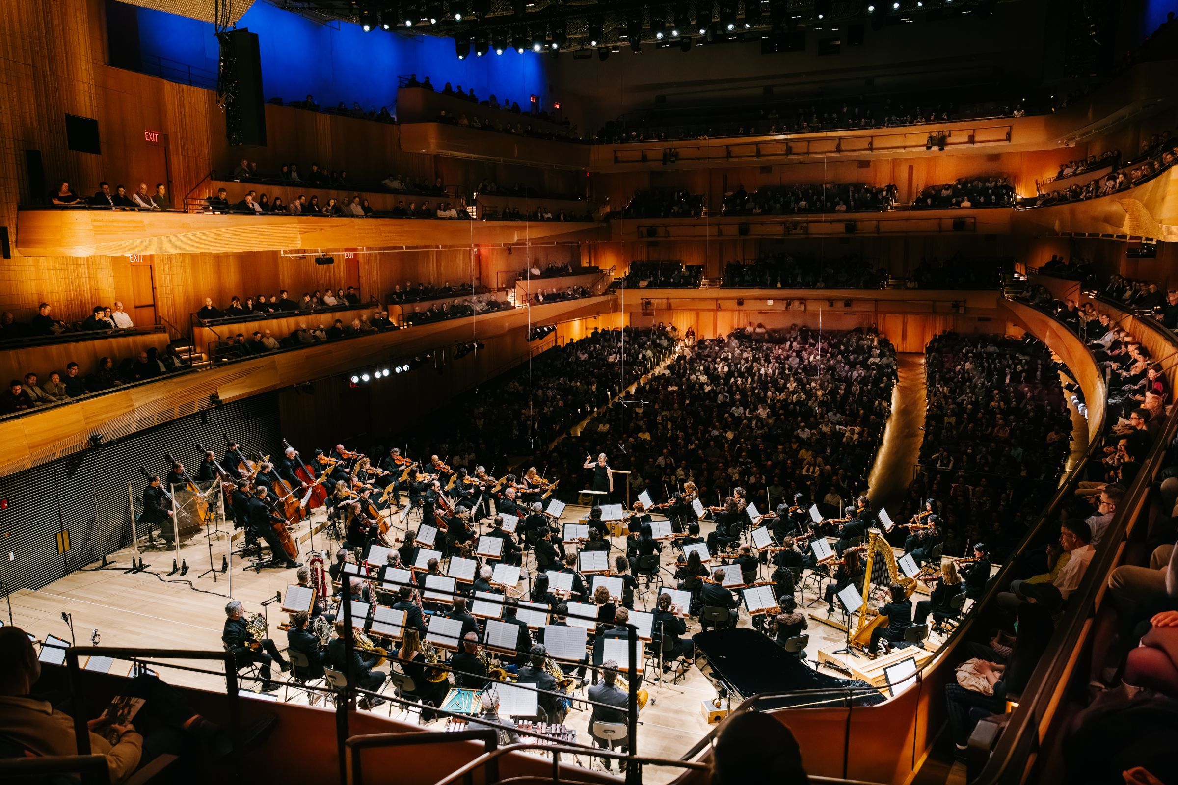 Mirga Gražinytė-Tyla conducts the New York Philharmonic &copy; Fadi Kheir