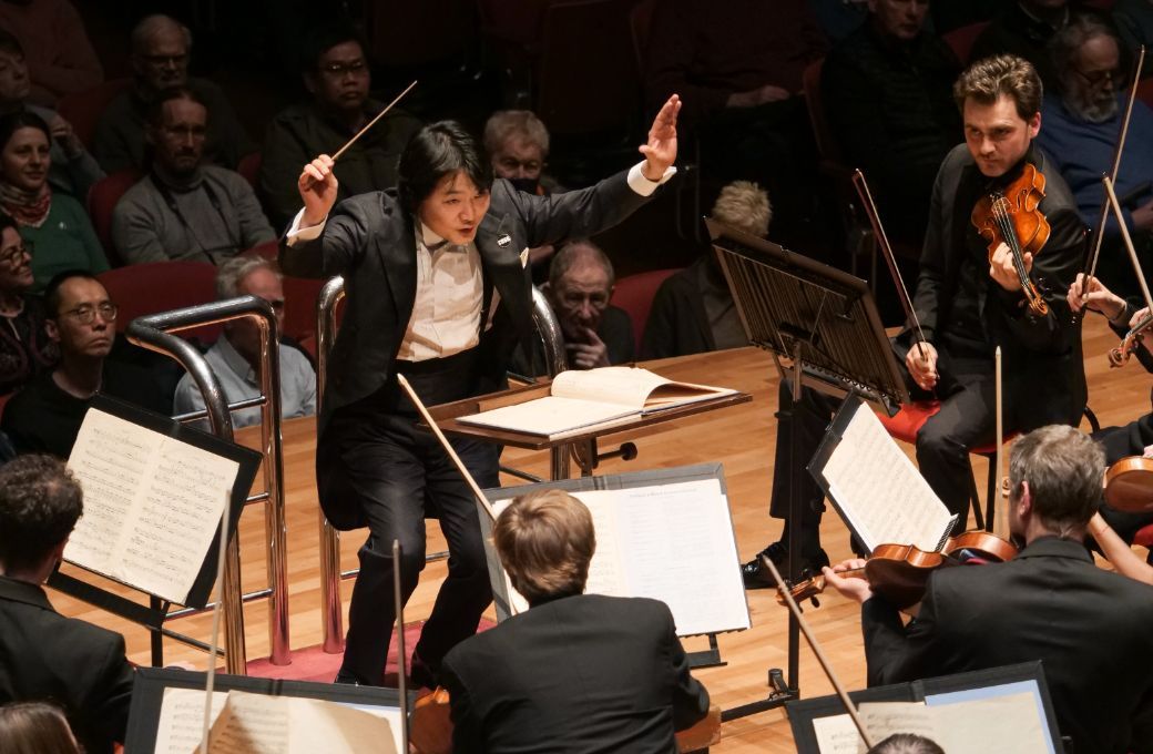Kazuki Yamada conducts the City of Birmingham Symphony Orchestra &copy; Hannah Blake-Fathers