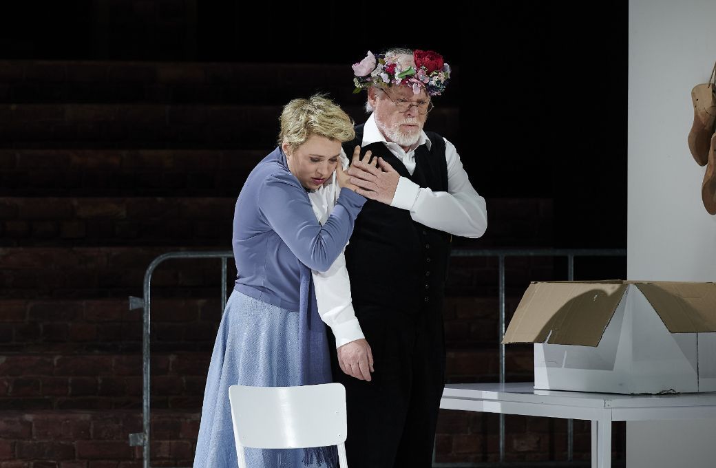 Esther Dierkes (Eva) und Martin Gantner (Hans Sachs) &copy; Matthias Baus