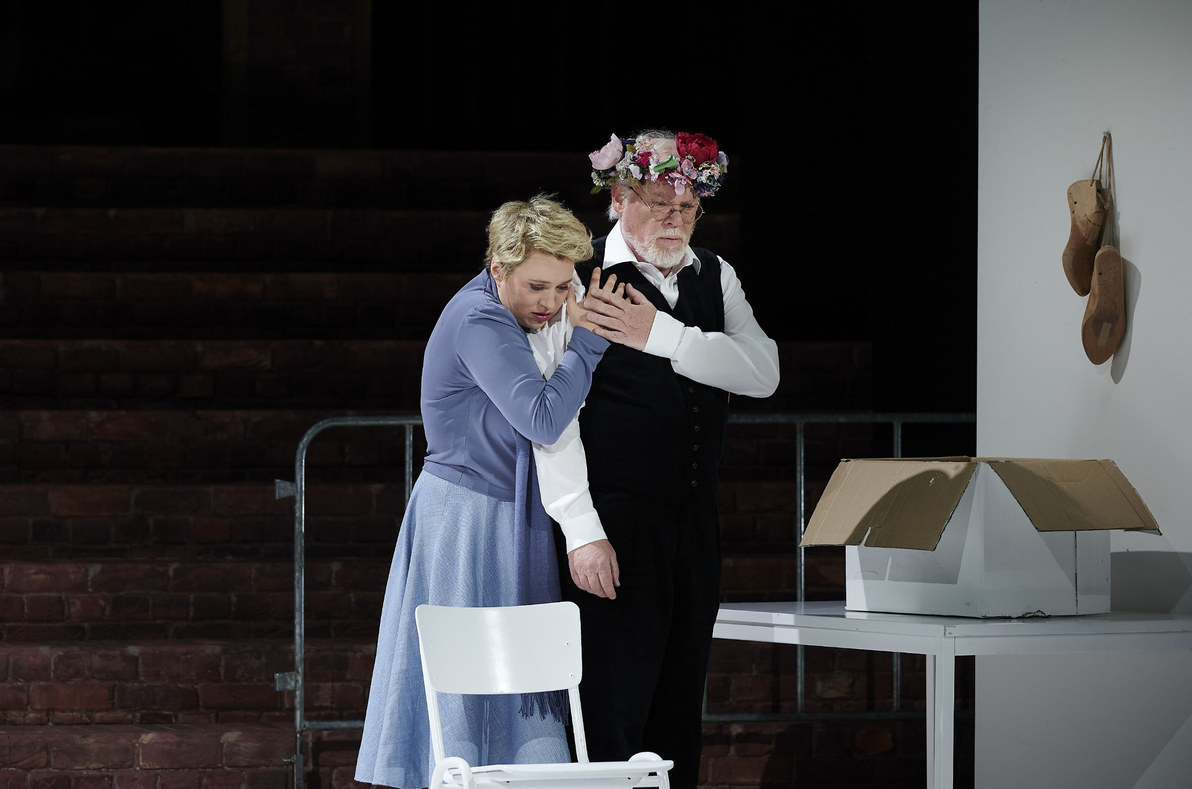 Esther Dierkes (Eva) und Martin Gantner (Hans Sachs) &copy; Matthias Baus