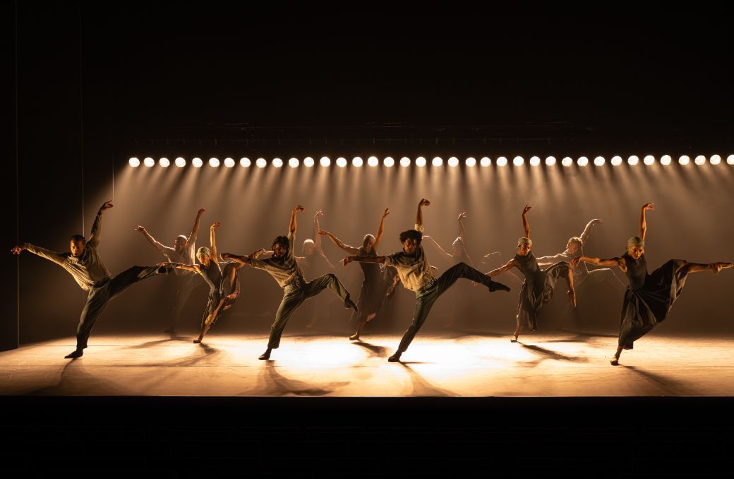Ballet Black in Mthuthuzeli November&rsquo;s <i>Ingoma</i> &copy; Photography by ASH