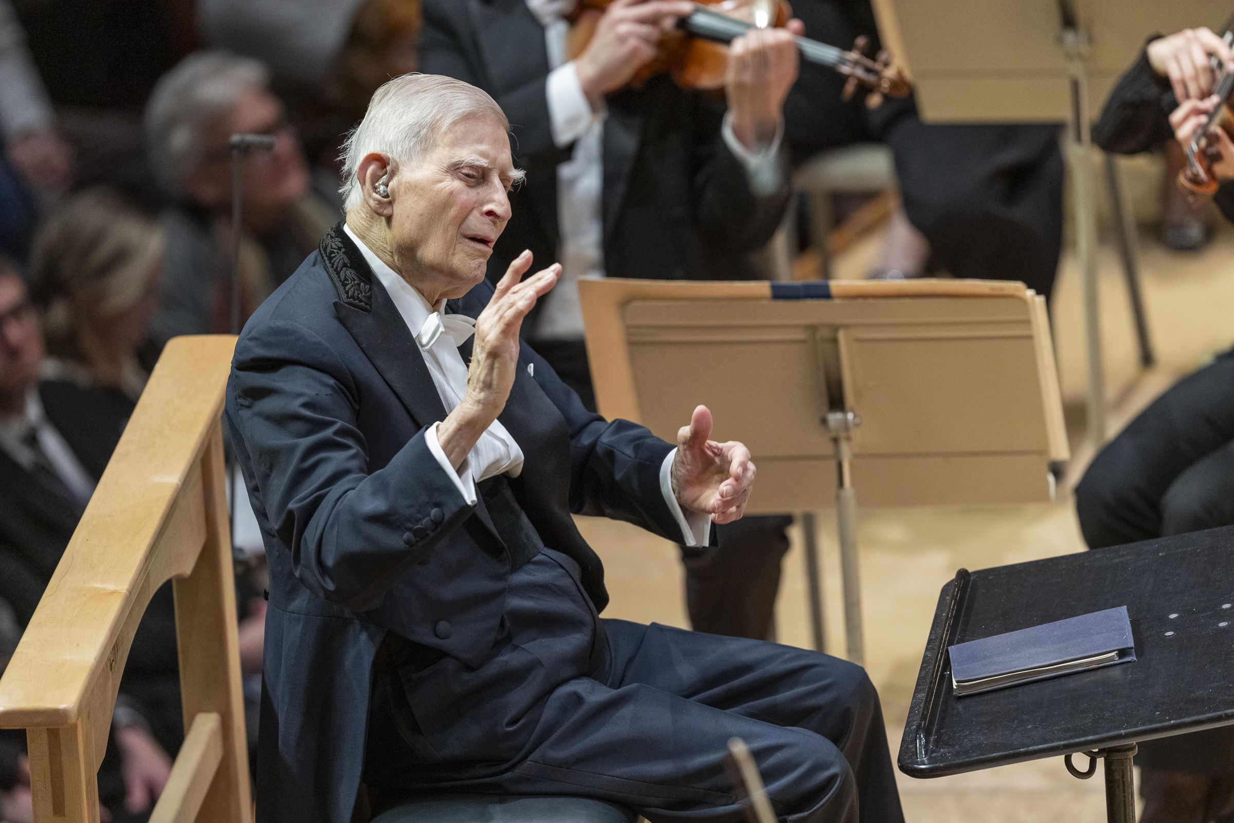 Herbert Blomstedt conducts the Boston Symphony Orchestra &copy; Michael J Lutch, courtesy of the BSO