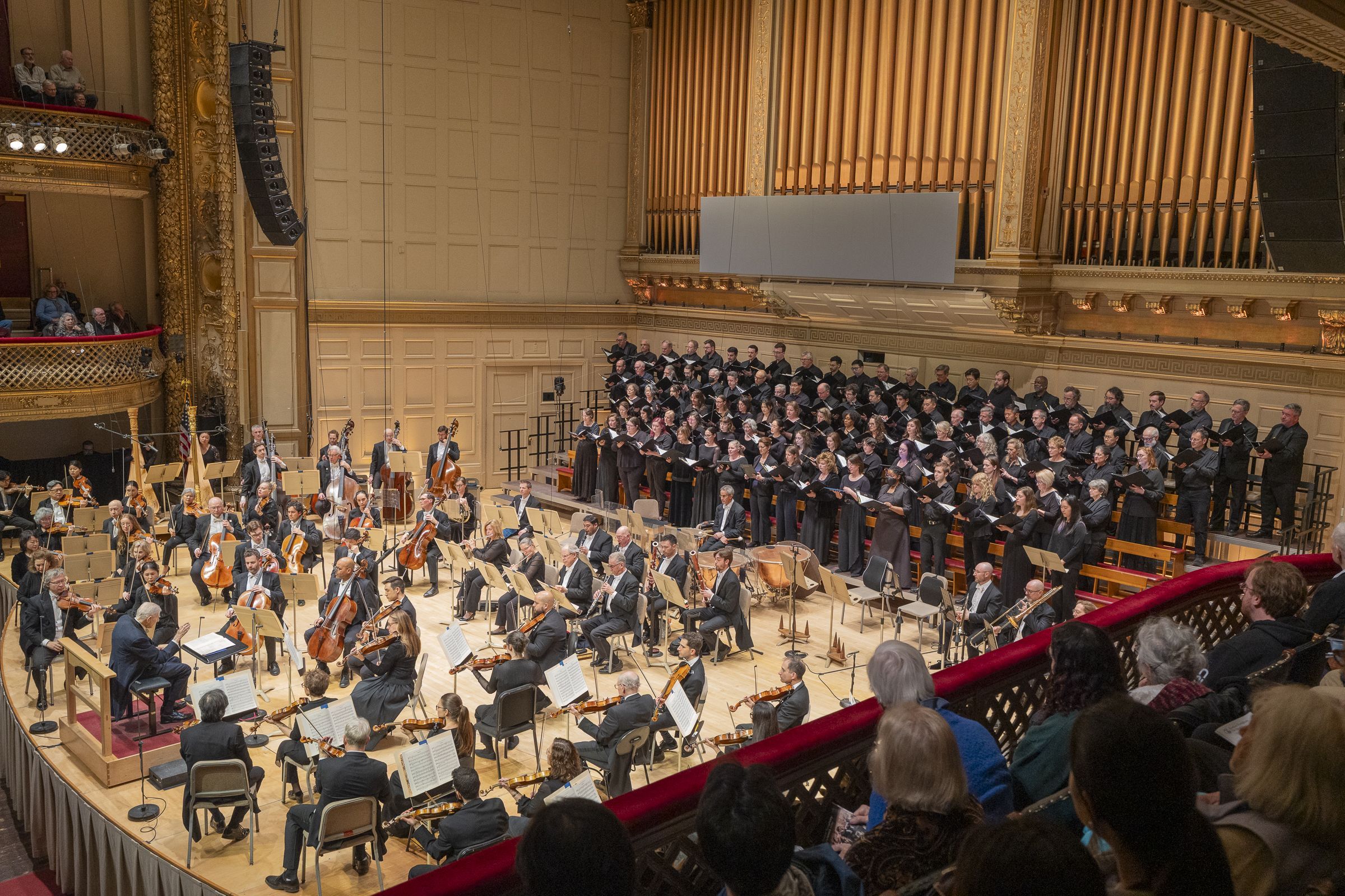 Herbet Blomstedt conducts the Tanglewood Festival Chorus and Boston Symphony &copy; Michael J Lutch, courtesy of the BSO