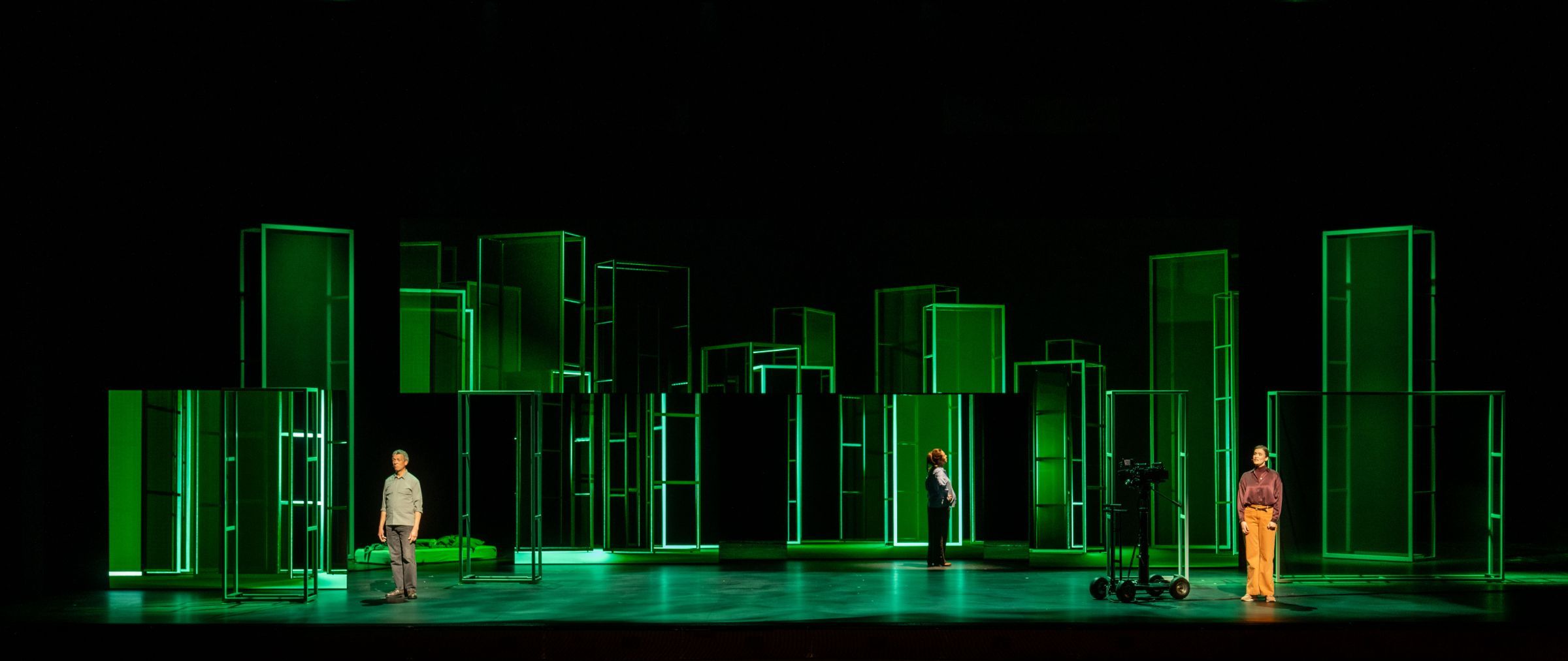 Roderick Williams (Josh) and Mary Bevan (Neola) &copy; Marco Borggreve