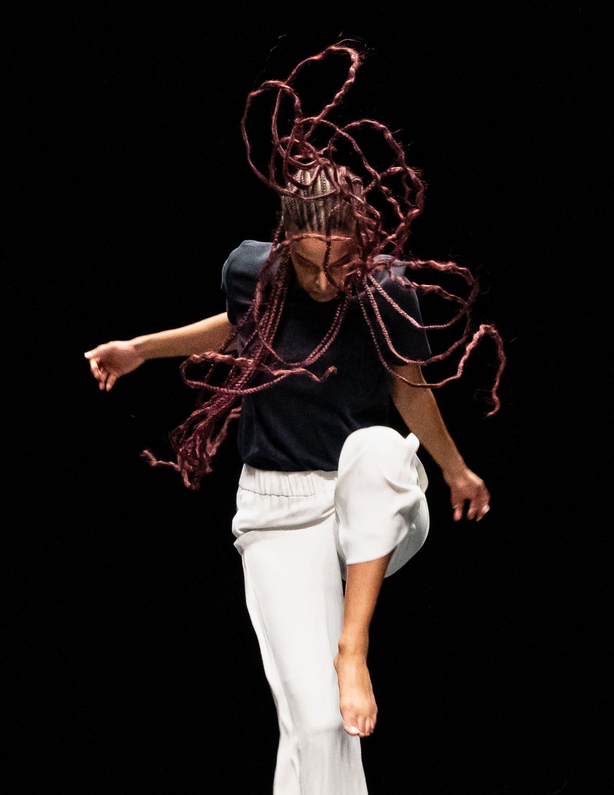 Meleat Fredriksson in <i>The Waves</i> by Noé Soulier &copy; Steven Pisano