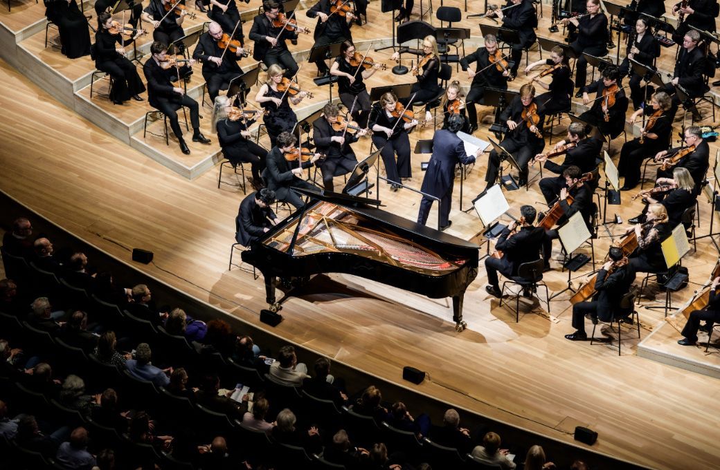 Bruce Liu and the City of Birmingham Symphony Orchestra &copy; Sebastian Madej