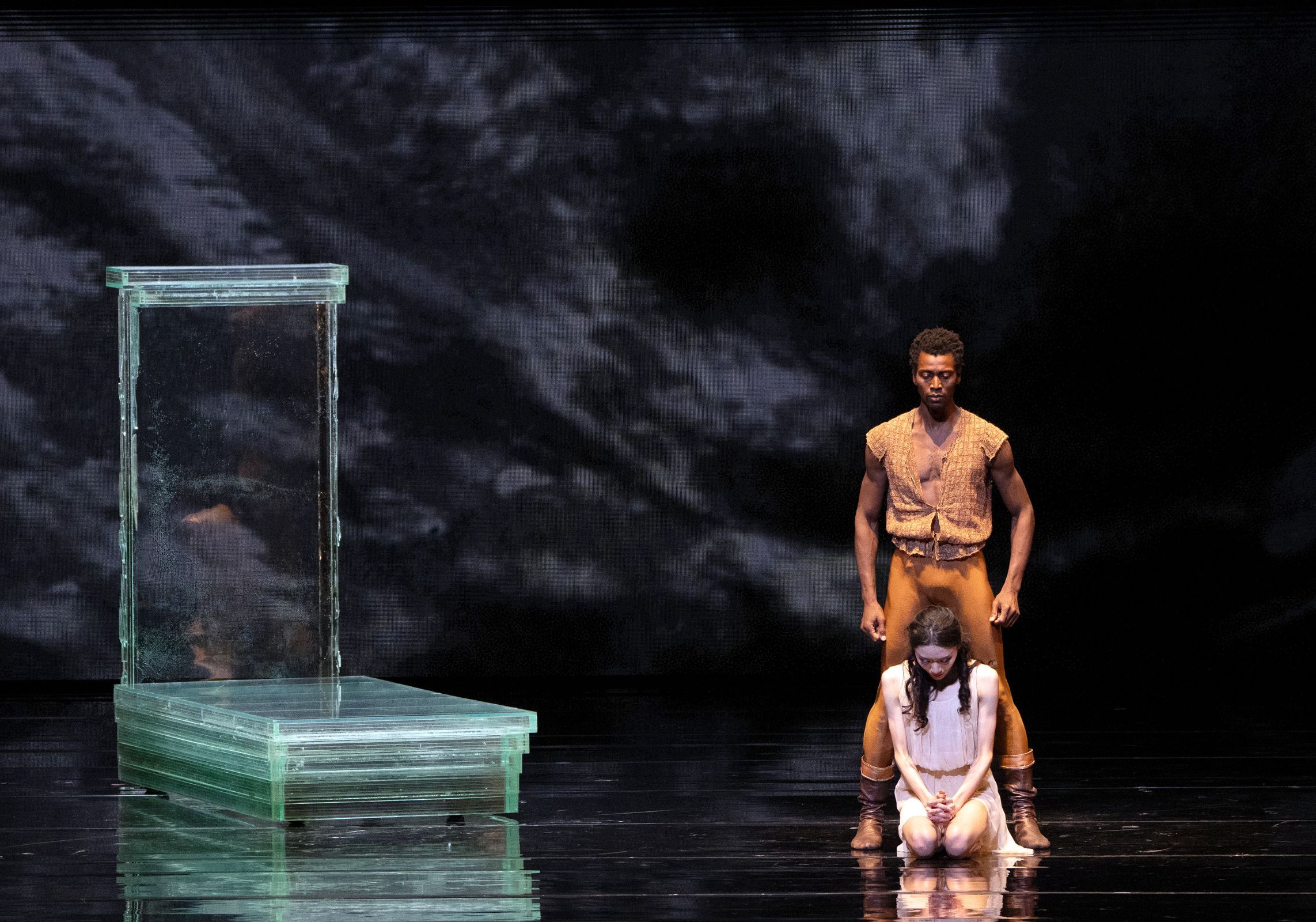 Fangqi Li and Calvin Royal III in <i>Othello: A Dance in Three Acts</i> &copy; Steven Pisano