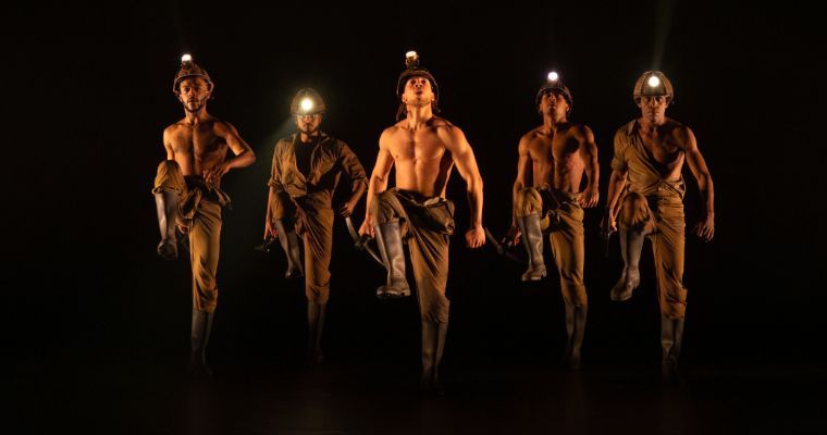 Ballet Black in Mthuthuzeli November's <i>Ingoma</i> © Photography by ASH