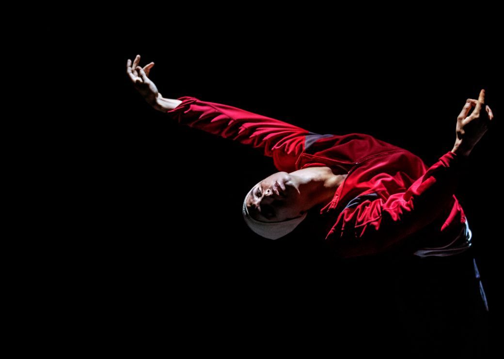 Daniel Proietto in Russell Maliphant&rsquo;s <i>Afterlight</i> &copy; Johan Persson