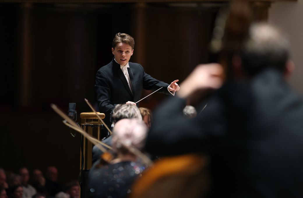 Adam Hickox conducts the Royal Liverpool Philharmonic Orchestra &copy; Gareth Jones