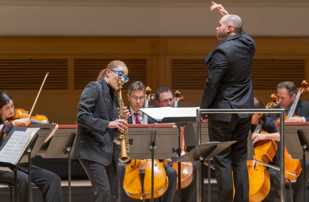 Jess Gillam, Ben Glassberg and the Scottish Chamber Orchestra &copy; Christopher Bowen (at Glasgow City Halls)