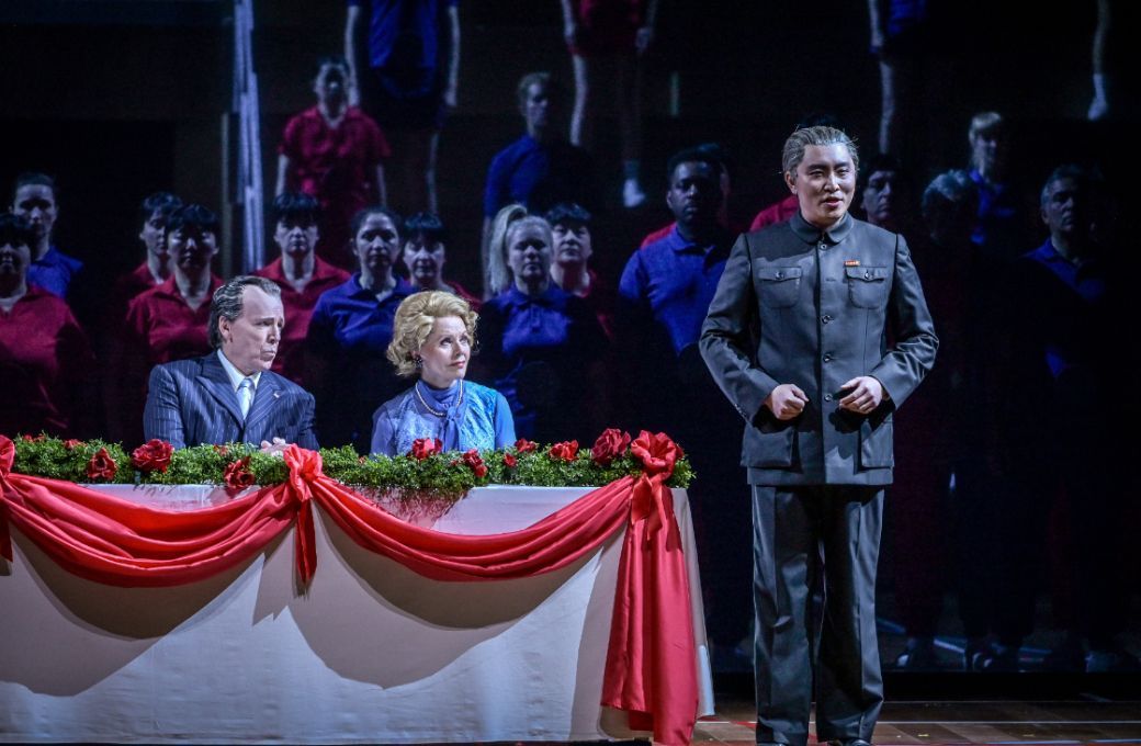 Thomas Hampson (Richard Nixon), Ren&eacute;e Fleming (Pat Nixon) and Xiaomeng Zhang (Chou En-lai) &copy; Vincent Pontet | Op&eacute;ra national de Paris