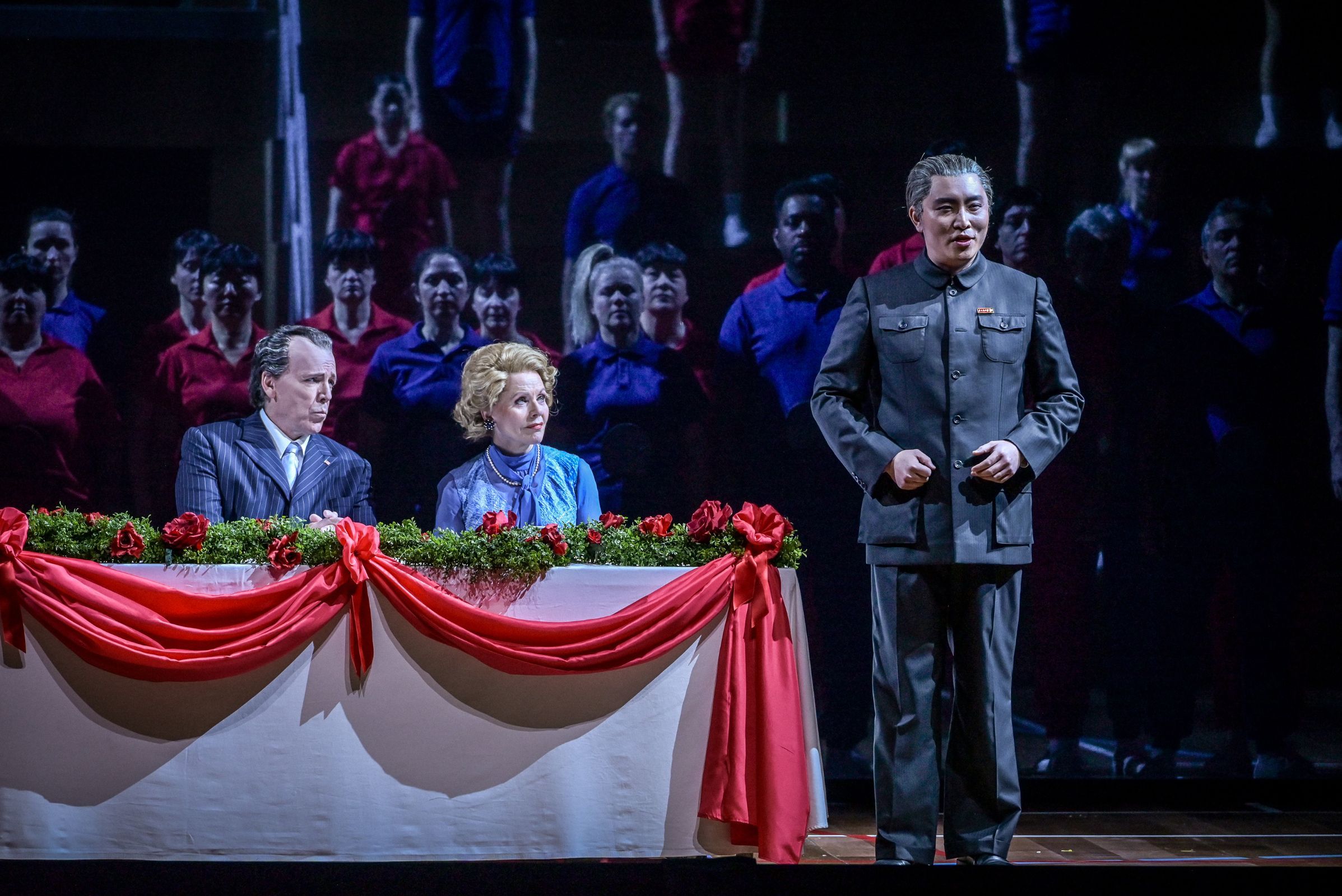 Thomas Hampson (Richard Nixon), Renée Fleming (Pat Nixon) and Xiaomeng Zhang (Chou En-lai) &copy; Vincent Pontet | Opéra national de Paris