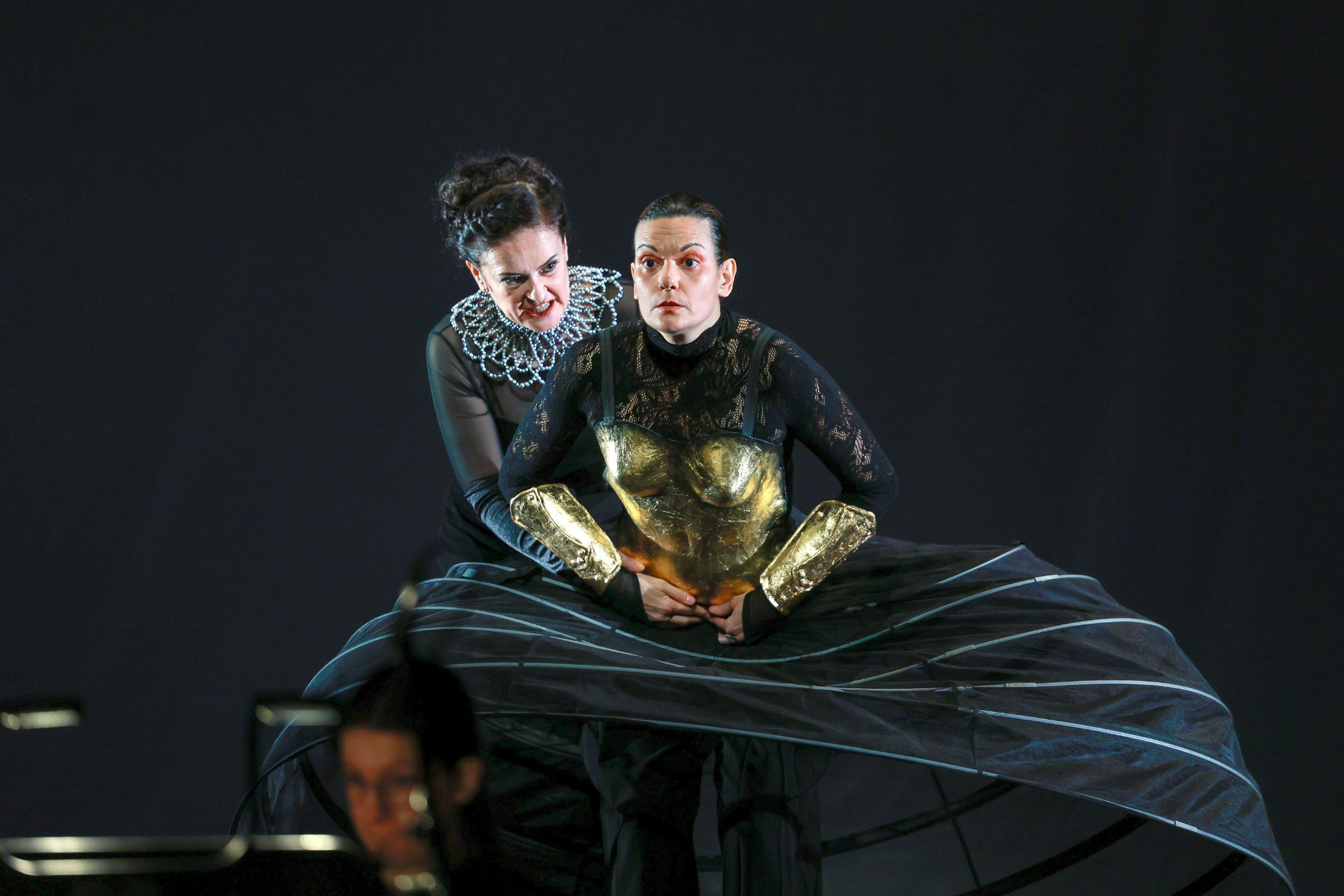 Simona Saturova und Roberta Mameli in <i>Ottone</i> &copy; Viktoria Kühne