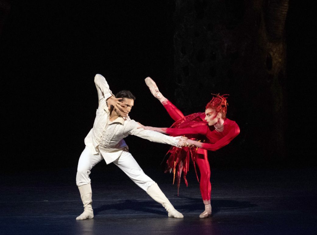 Daniel Camargo and Catherine Hurlin in Alexei Ratmansky&rsquo;s <i>Firebird</i> &copy; Nir Arieli