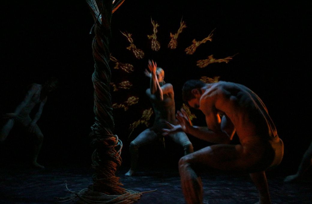 Alexander Whitley Dance Company in <i>The Rite of Spring</i> © Oskein