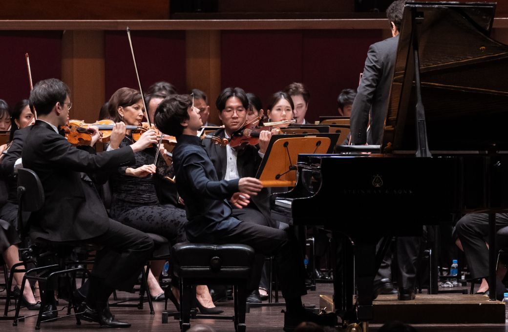 David Chen and the Thailand Philharmonic &copy; Ruey Loon Ung