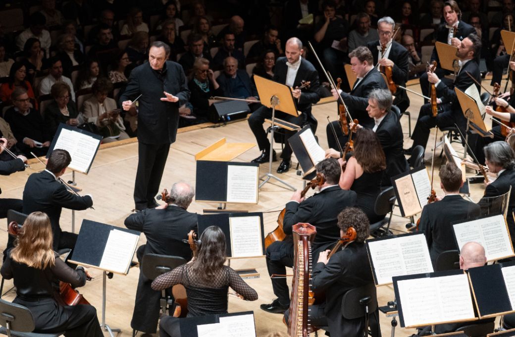 Charles Dutoit al frente de la Orchestra della Svizzera italiana &copy; Rafa Mart&iacute;n | Iberm&uacute;sica