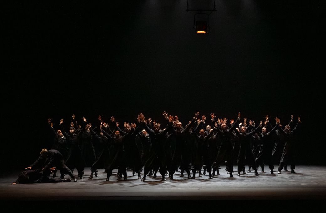 English National Ballet in Crystal Pite's <i>Body and Soul (Part 1)</i> &copy; Photography by ASH