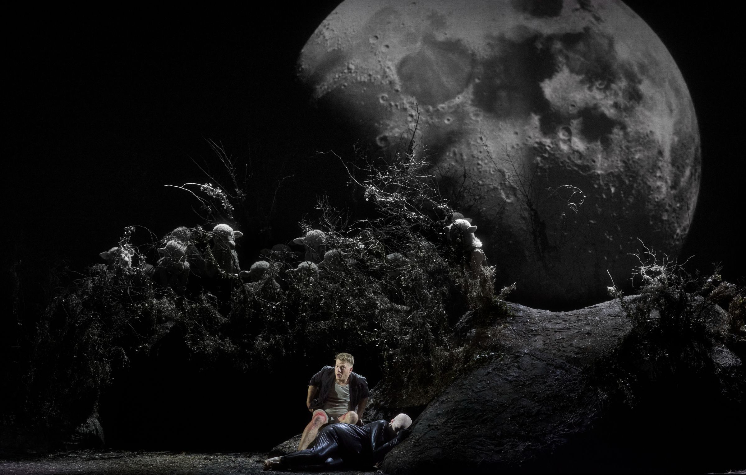 Daniel Schmutzhard (Wozzeck) und Ted Black (Andres) &copy; Herwig Prammer