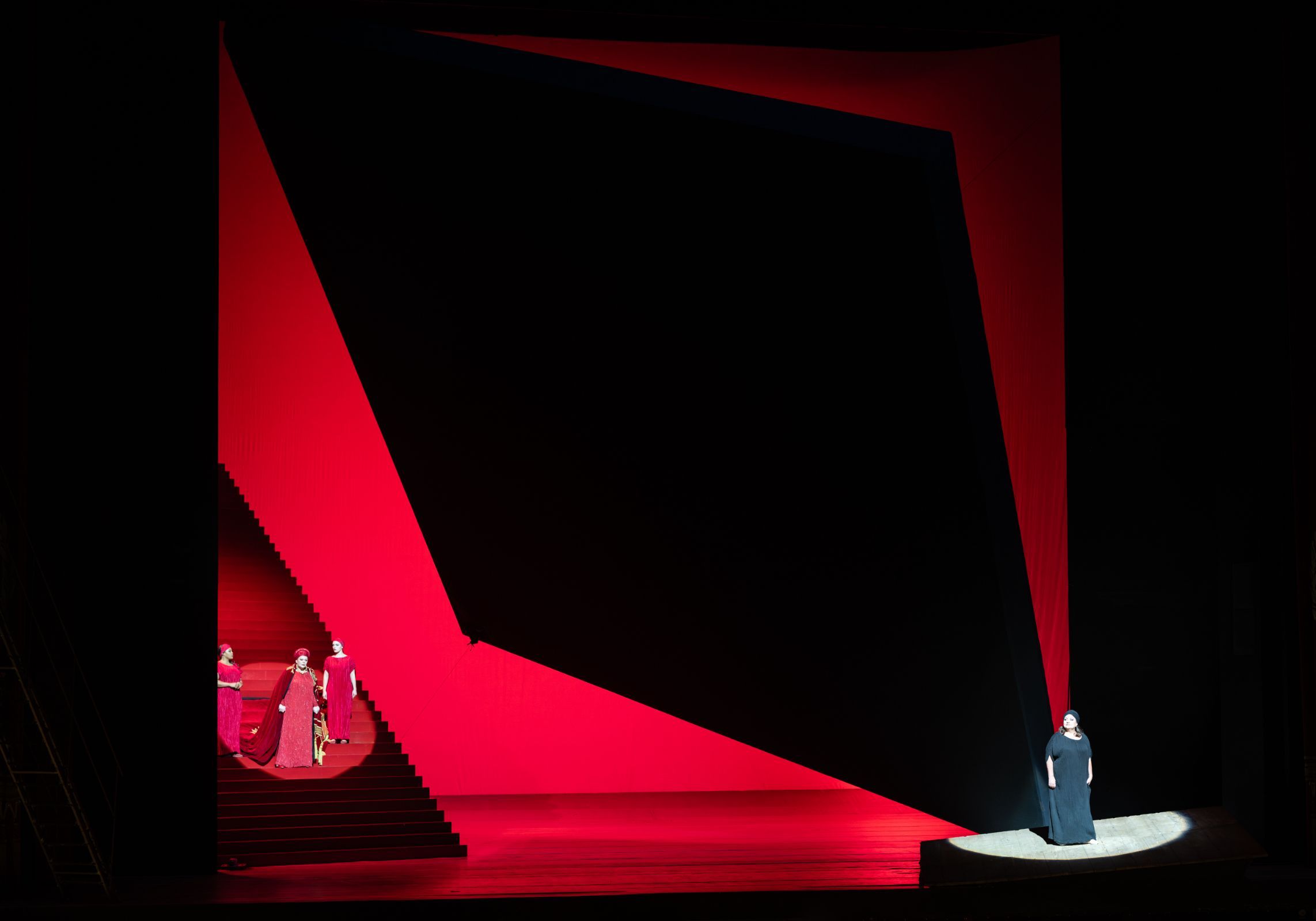 <i>Elektra</i> &copy; Geoffroy Schied